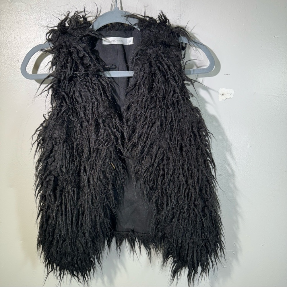MINKPINK Black shaggy faux fur crop vest top Gothic festival grunge XS